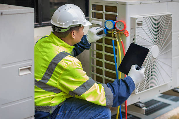 Professional Ductwork Repair technician working in Broaddus, TX